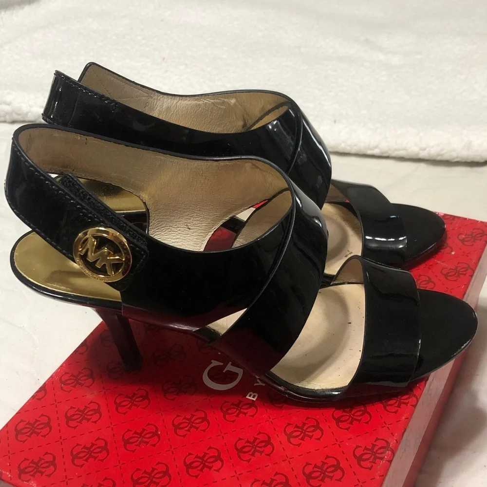 MICHAEL Michael Kors Black Patent Slingback Sandals with Gold Insole